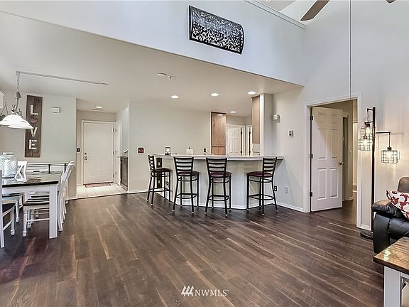 3rd image of 3535 23rd Court NE