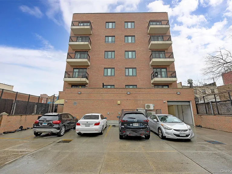 172-18 Jamaica Ave #6A — Photo 24