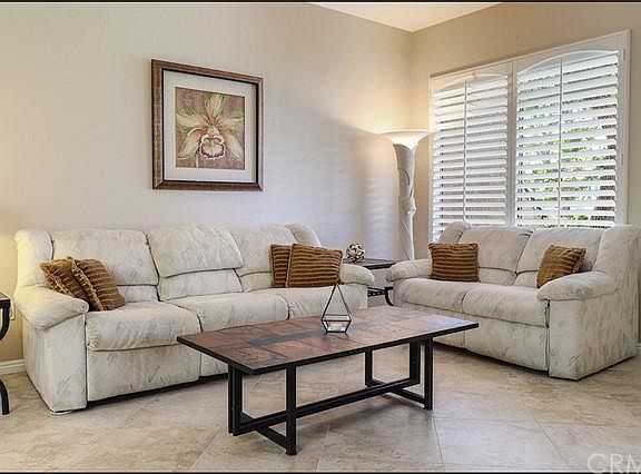 4th image of 75 Whippoorwill Ln