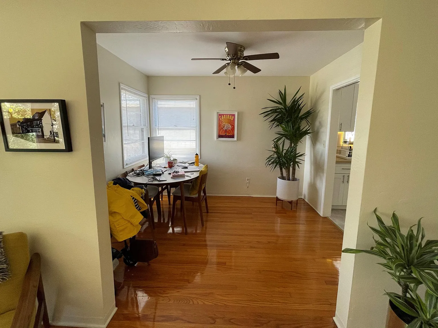 3 bed, 1250 sqft, $4,950 — Photo 4