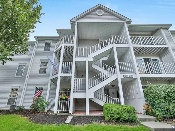 1105 Sage Ct #1105, Mahwah, NJ 07430