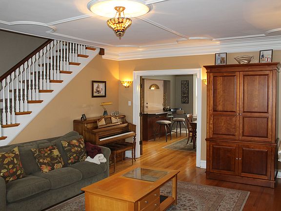 2nd image of 10543 S Campbell Ave