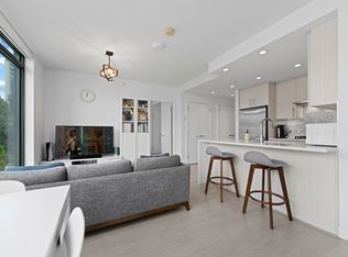 518 Whiting Way #404, Coquitlam, BC V3J 0H7