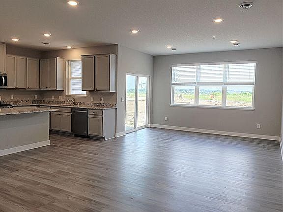 3rd image of 88XX Granite Ct