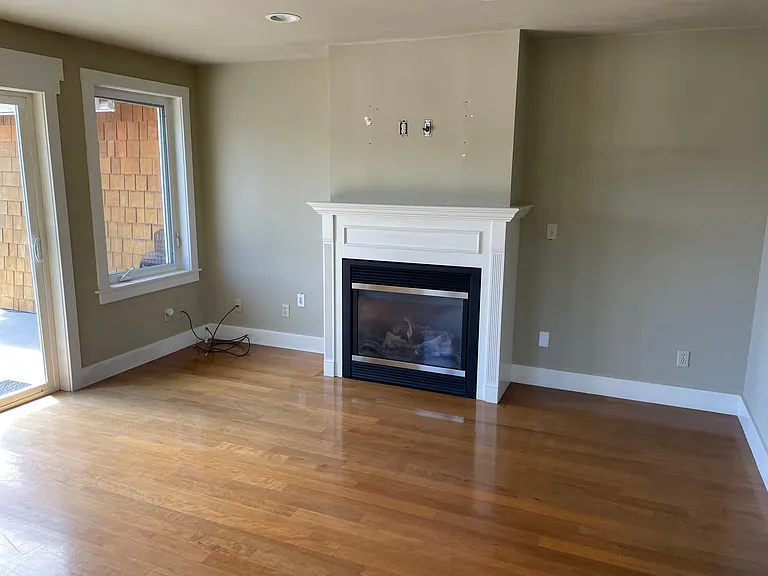 271 Madison Ave S #301 — Photo 8
