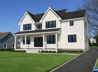 615 Shelton Rd, Ridgewood, NJ 07450