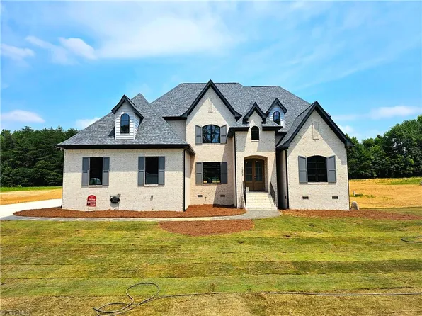 1004 Old Hickory Ct, Summerfield, NC 27358