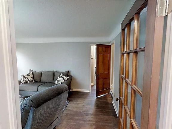 2nd image of 9701 S Highland Ave