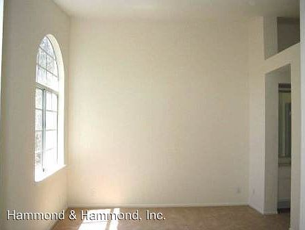 4th image of 5480 Spanish Oak Ln Unit A