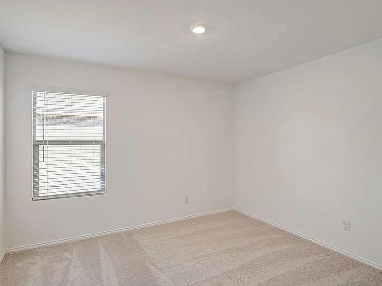2817 Watchpoint Rd — Photo 28