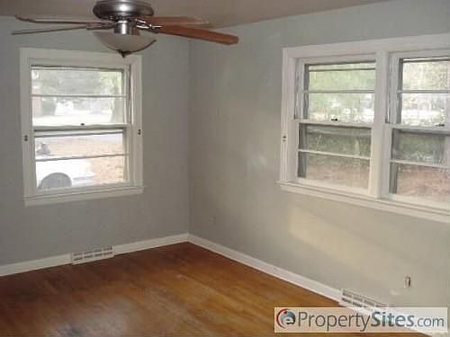 3rd image of 6088 Knotts Creek Ln