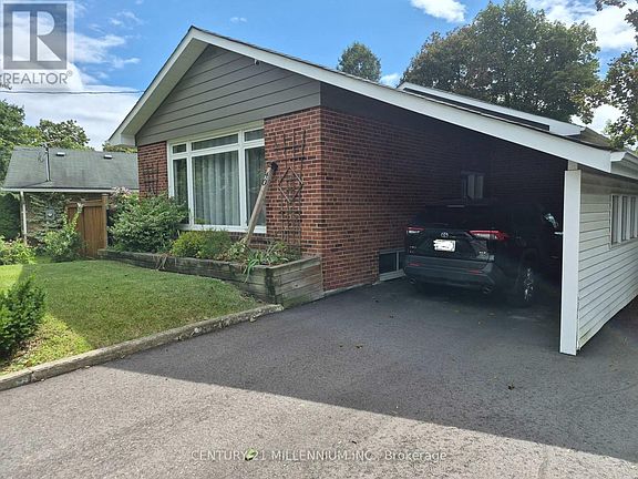 4th image of 40 Meadowland Dr