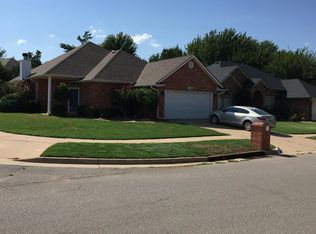 18301 Willow Oak Ln, Edmond, OK 73012