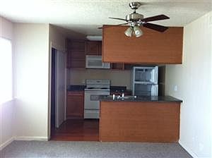 2nd image of 2219 Sylmar Ave APT 1