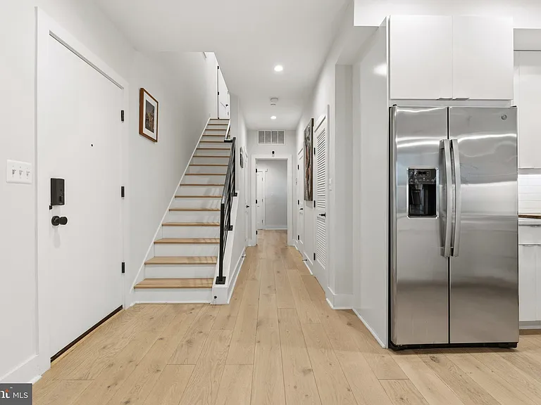 1722 W Virginia Ave NE #2 — Photo 13