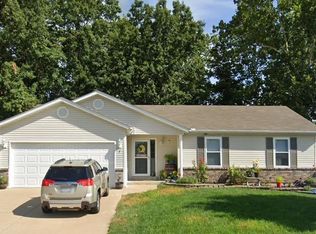 7 Robin Hood Dr, Troy, MO 63379