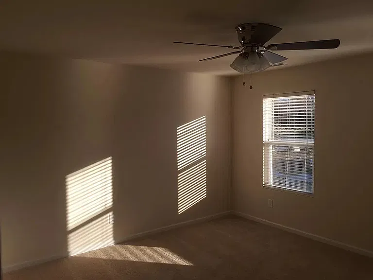 1009 Blue Stream Ln — Photo 12