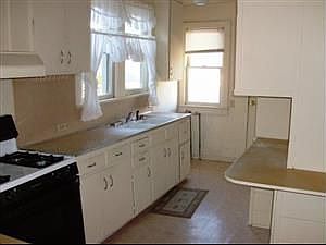 2nd image of 212 S 1st St