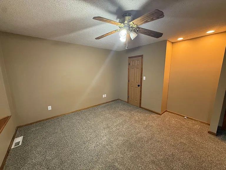 58267 Corticelli Rd — Photo 21