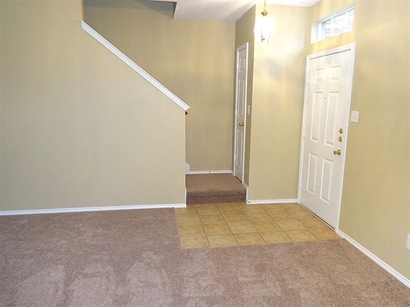2nd image of 802 Medina Dr