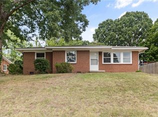 1814 W Meadowview Rd, Greensboro, NC 27403