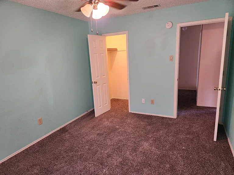 5406 Blue Cove Dr — Photo 7