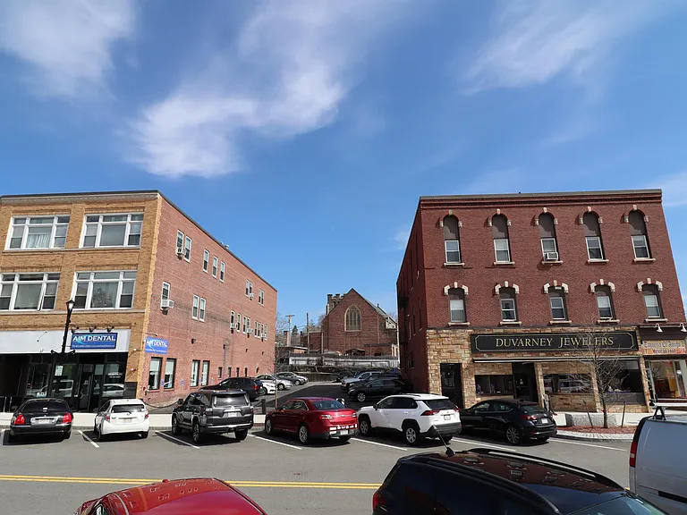 1-7 High St #12 — Photo 32