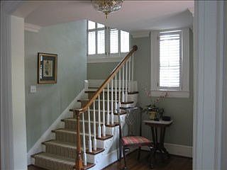 3rd image of 103 W Prentiss Ave