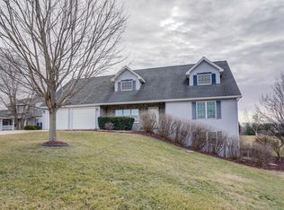 N1634 Pleasant Rd, Fort Atkinson, WI 53538