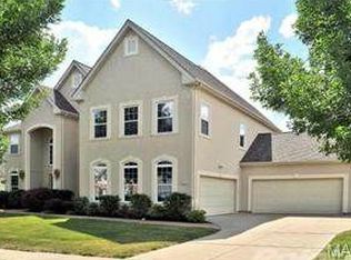 1110 Ridgeway Meadow Dr, Ballwin, MO 63021