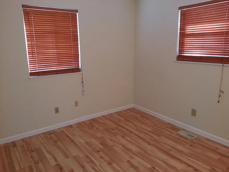 344 Colorado Dr — Photo 9