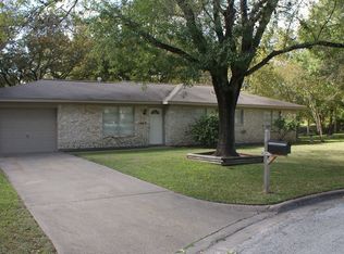 1402 Gunsmith St, College Station, TX 77840