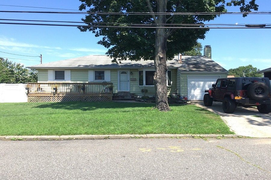 1st image of 19 David Ln