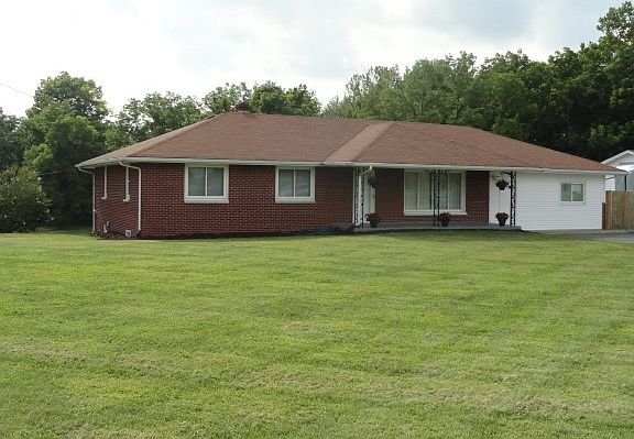 2nd image of 8834 N Us Highway 31