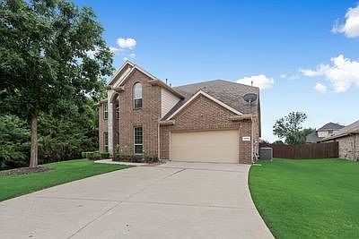 3rd image of 1300 Bellingham Cir