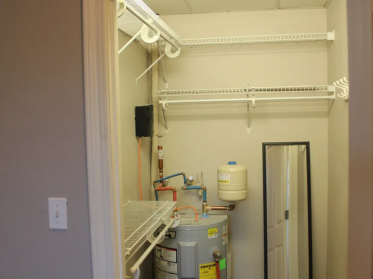 108 Alcaniz St #108 — Photo 20