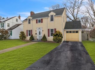 65 Bangor St, Springfield, MA 01118