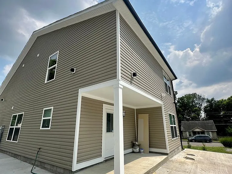 522 Addison Ave — Photo 38