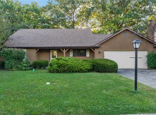 13203 Hollo Oval, Strongsville, OH 44149