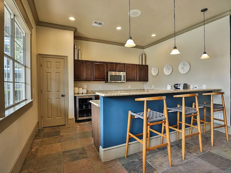 Enclave At Woodbridge — Photo 24