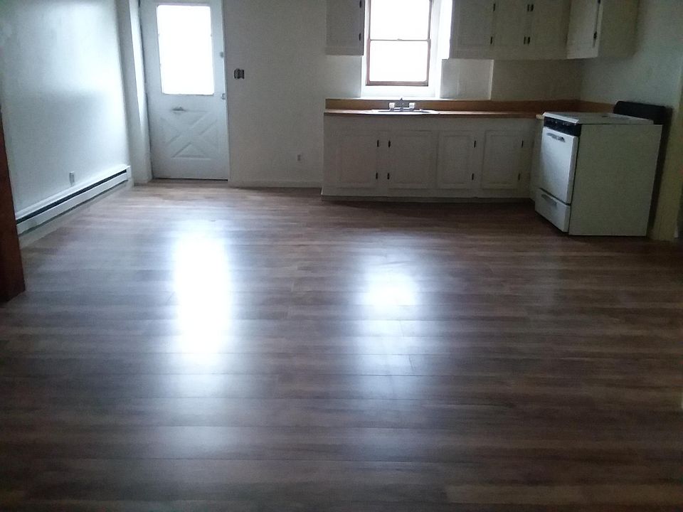 Living room/open kitchen