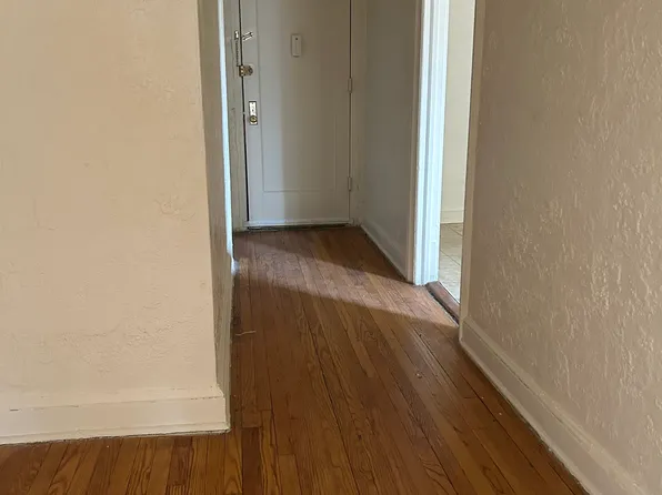 (undisclosed Address), New Rochelle, NY 10801