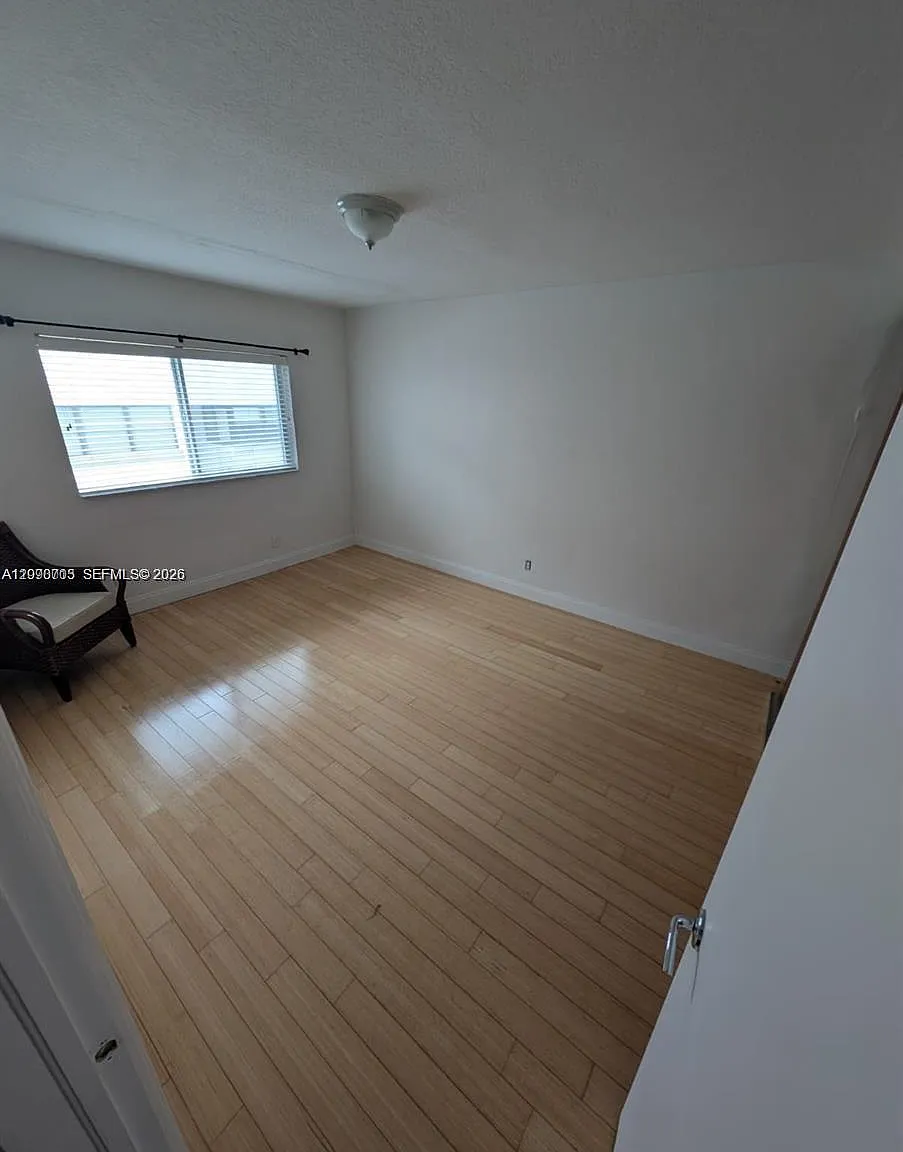 Palm Bay Condo — Photo 4