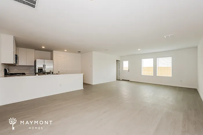 3025 Tooley Dr — Photo 3