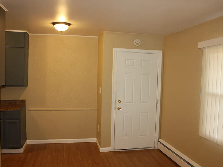 2702 Maryland Ave — Photo 7