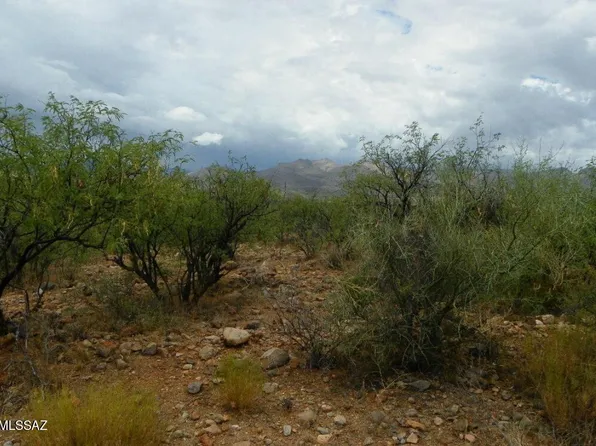 17 Calle Cuba, Rio Rico, AZ 85648