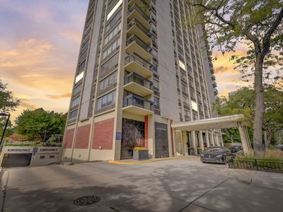 1355 N Sandburg Ter APT 707, Chicago, IL, 60610