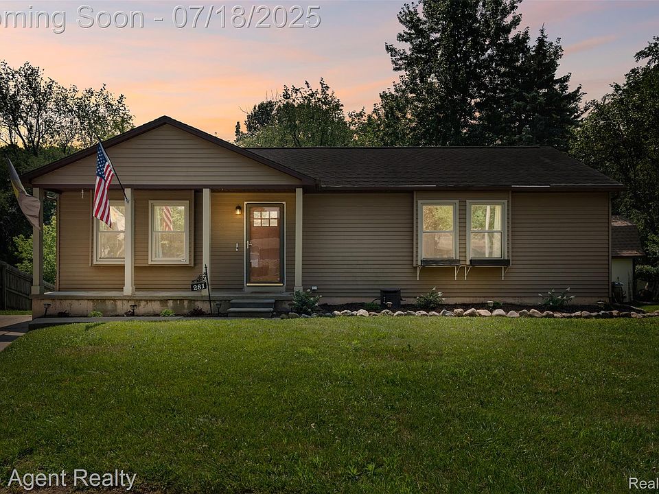 1st image of 281 Woodlake Dr