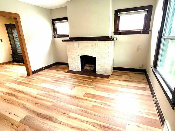 3rd image of 1303 Lakeland Ave #1303