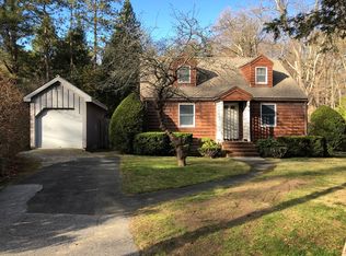 78 Cedar St, Wenham, MA 01984